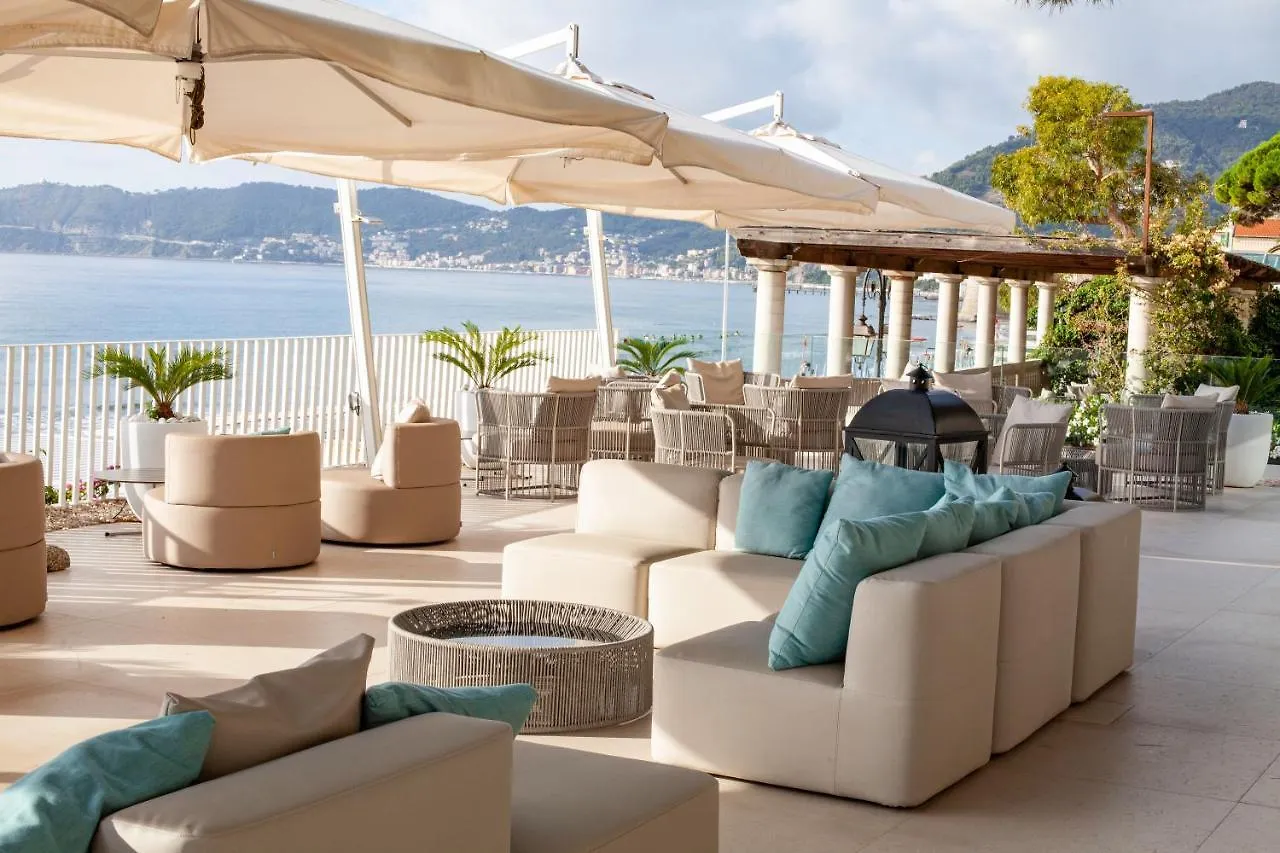 Diana Grand Hotel location